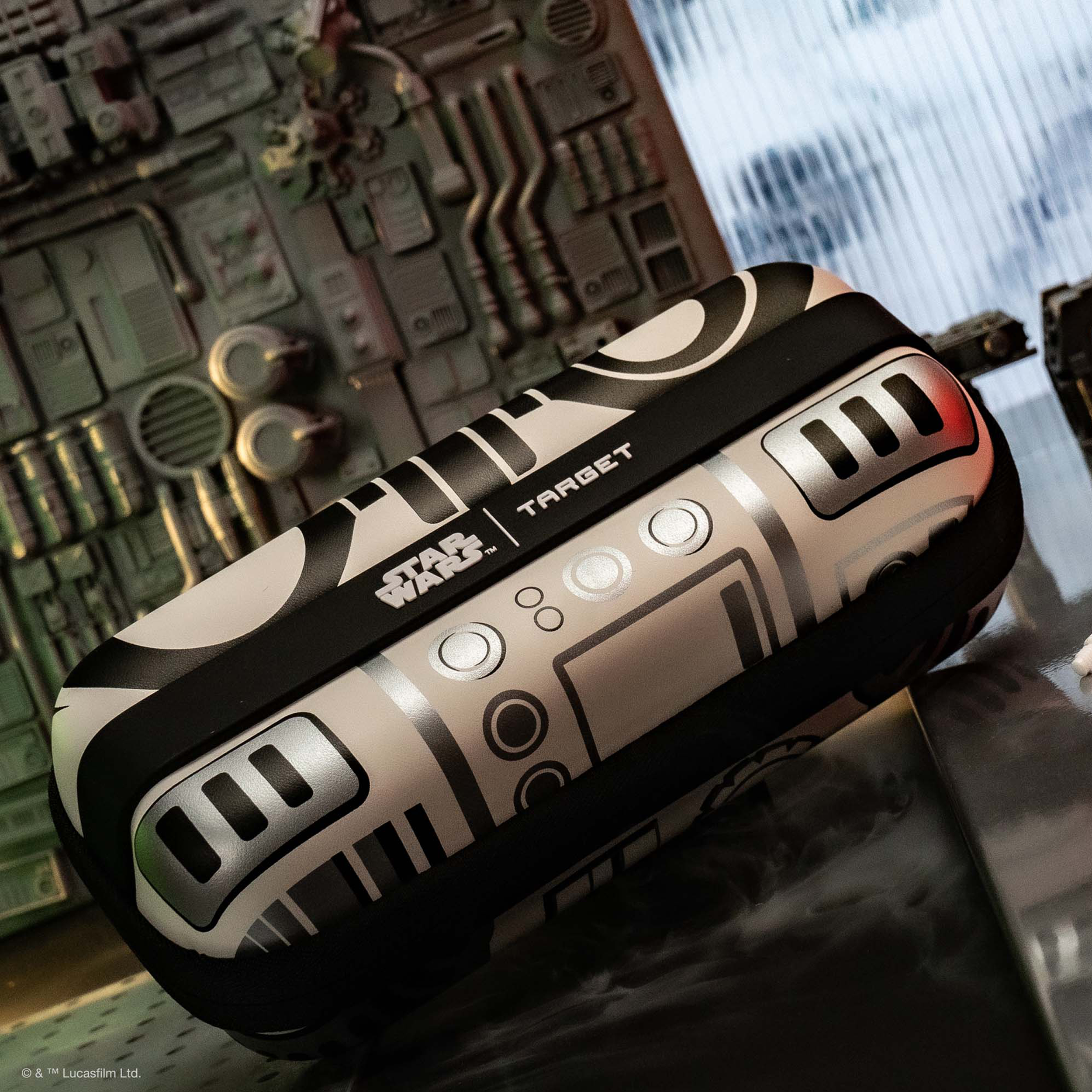 Target - Boa Star Wars Storm Trooper Dartwallet