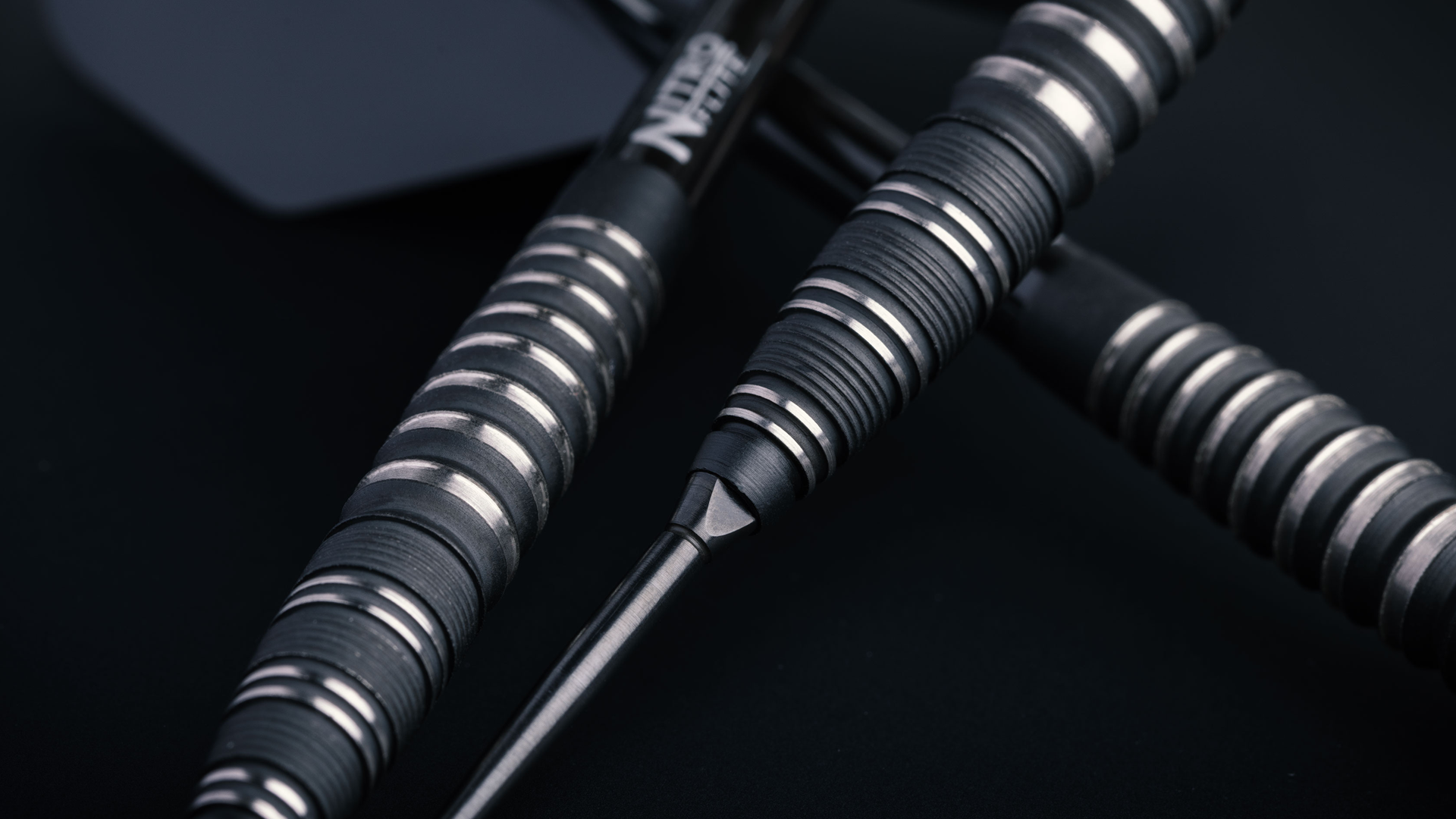 Banner-USP-Sable-Steeldarts-BarrelDetail-1920x1080