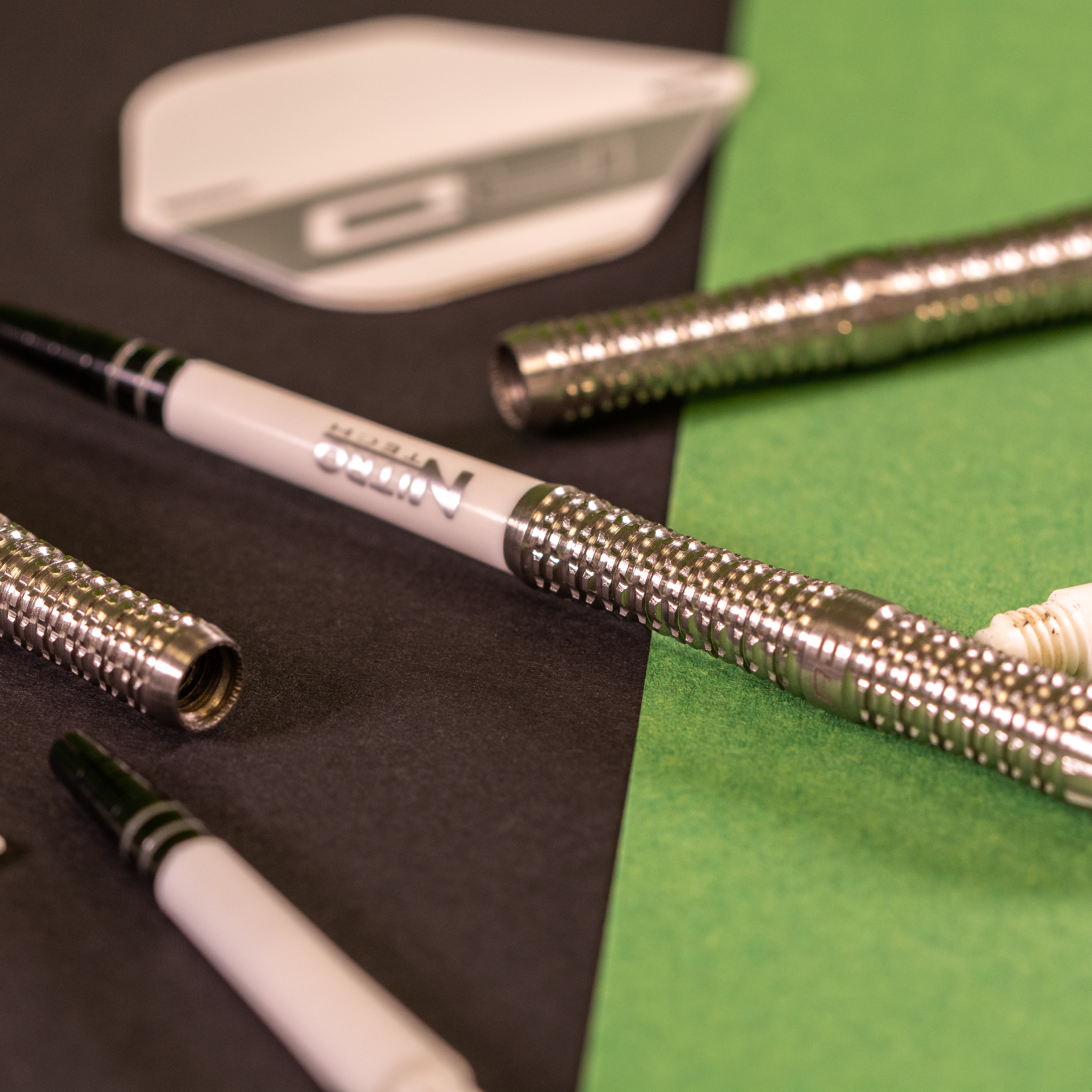 FLO_0671 Red Dragon - Amari - Steeldart