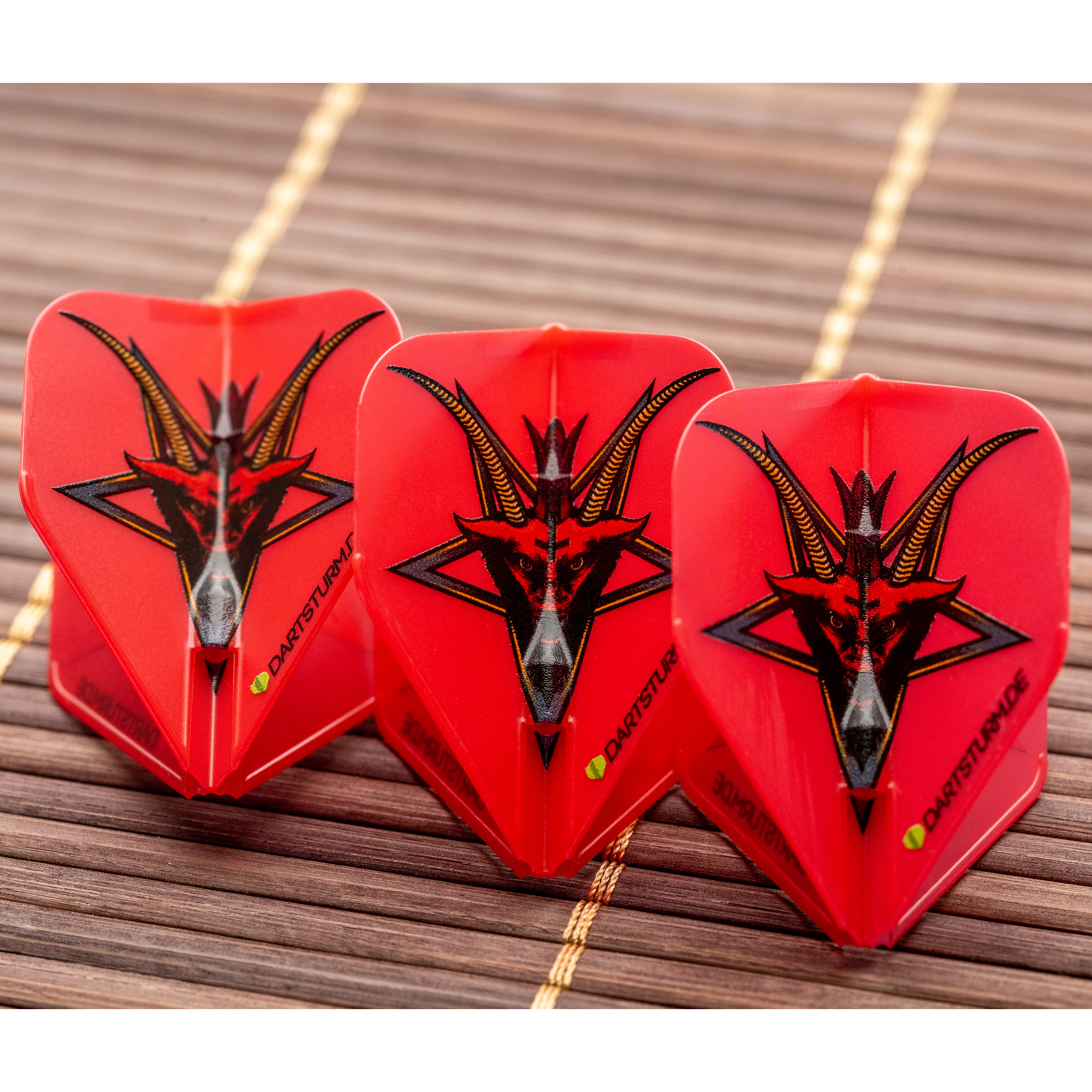 L-Style-Champagne-Flight-EZ-Demon-Standard-Rot-Echtfoto L-Style - Champagne Flight EZ - Demon - Standard